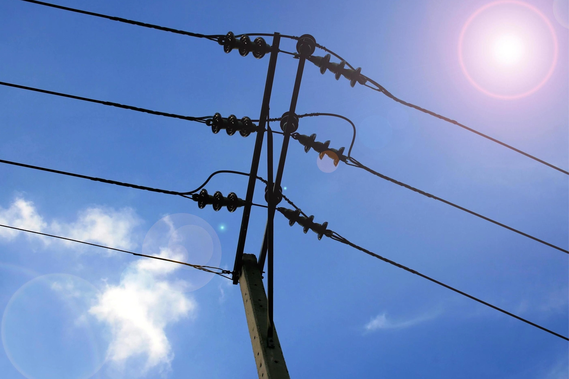 Linie energetyczne niskiego i średniego napięcia