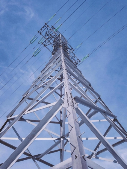 Sieci elektroenergetyczne nN, SN, WN — misja ZWSE Opole